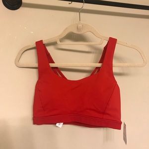 NWT Lululemon Free to be Serene Bra